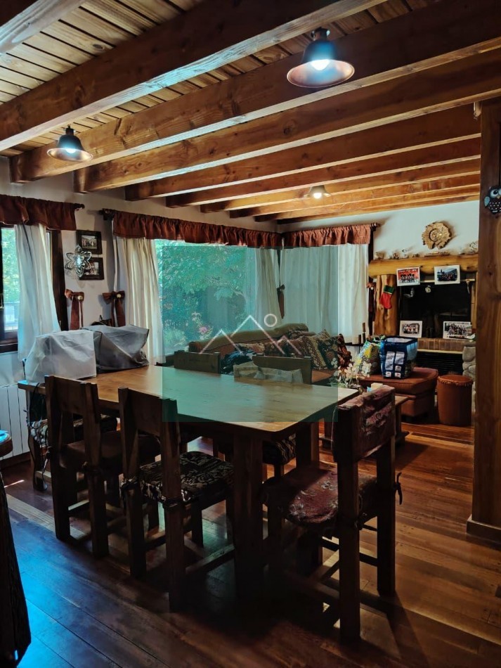 CASA EN VENTA EN VILLA LA ANGOSTURA