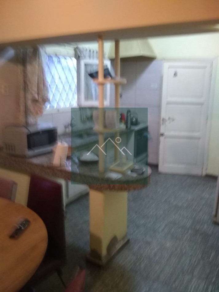 VENTA HERMOSO CHALET- A CINCO CUADRAS DEL KM 0-A UN PASO DE TRIBUNALES-HOSPITAL-COLEGIO Y CENTRO COMECIAL - OFICINA MUNICIPAL