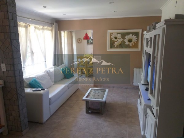 VENTA DE CASA Y PEQUEÑO DEPARTAMENTO