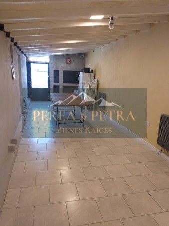 VENTA DE CASA Y PEQUEÑO DEPARTAMENTO