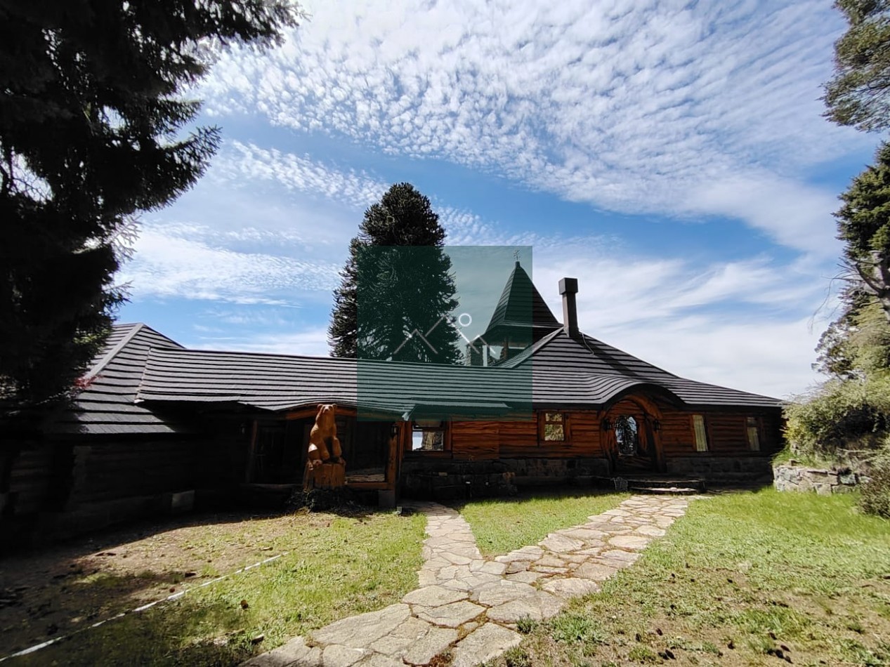 CASA EXCLUSIVA EN VENTA EN BARILOCHE
