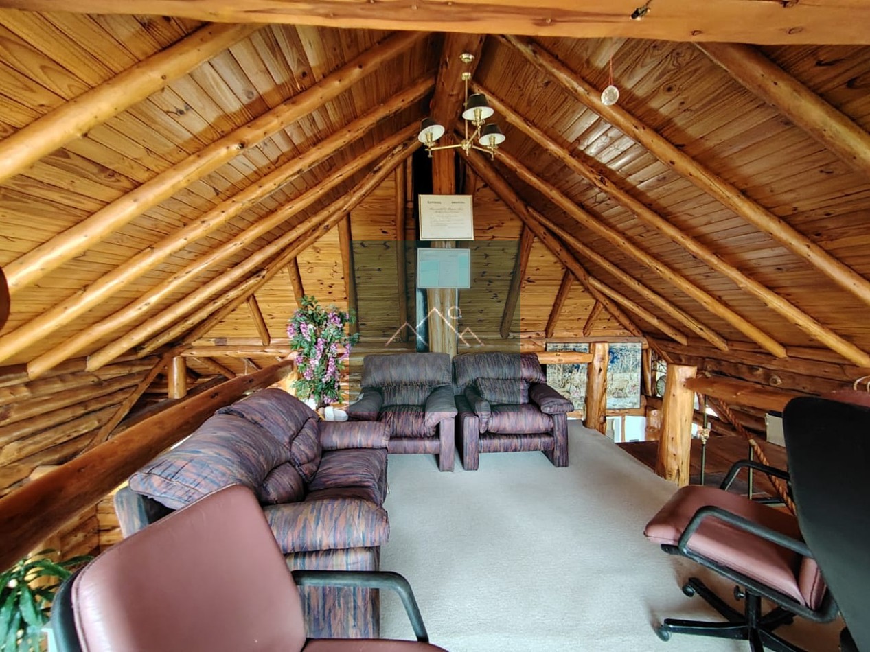 CASA EXCLUSIVA EN VENTA EN BARILOCHE